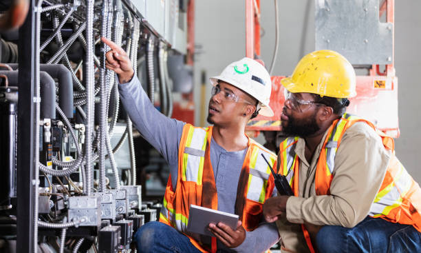 Best Local Electrician Companies  in Cloverdale, VA