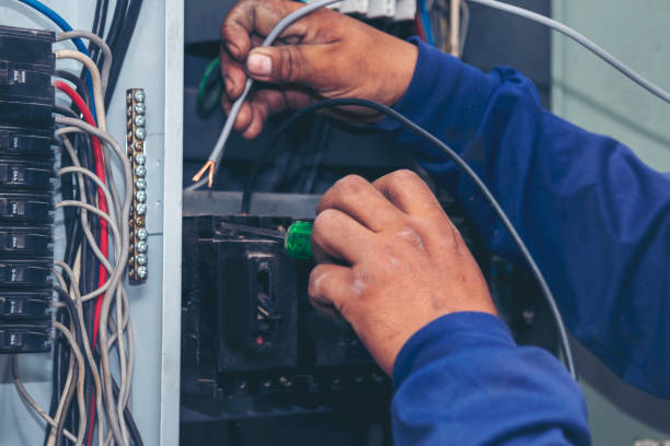Best Ceiling Fan Installation Electrician  in Cloverdale, VA
